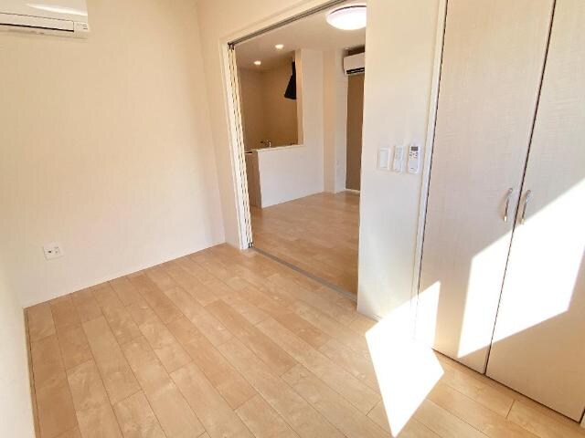 物件内観写真16　(洋室)