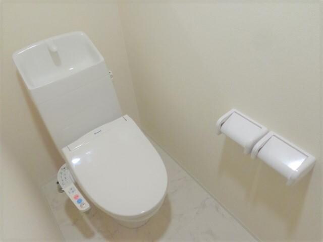 物件内観写真10　(シャワー付トイレ（イメージ）)