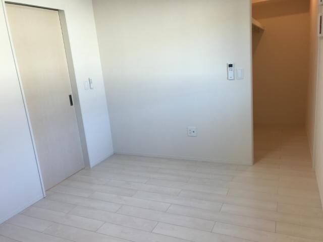 物件内観写真10　(洋室)