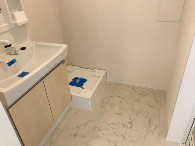 物件内観写真18　(洗髪洗面化粧台)