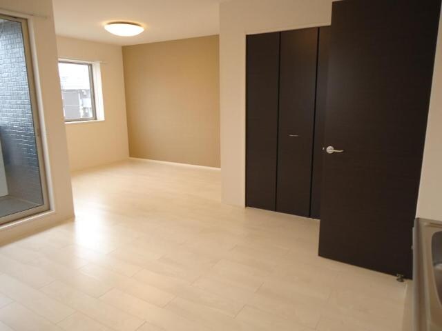 物件内観写真6　(リビング)