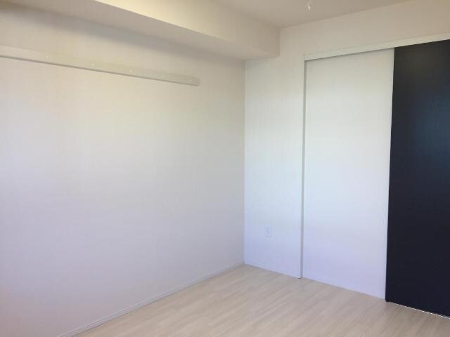 物件内観写真9　(洋室)