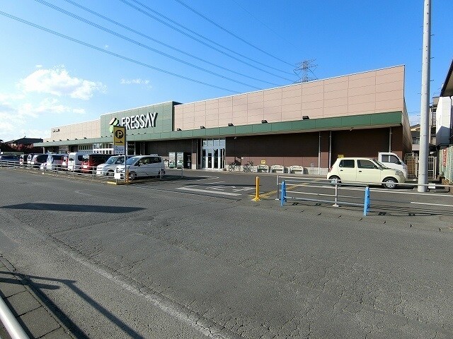 物件内観写真17　(フレッセイ宝泉店まで1500m)