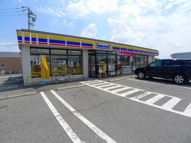 物件内観写真14　(ミニストップ尾島粕川店まで800m)