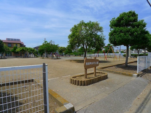 物件内観写真18　(西新町4号公園まで450m)