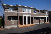 ブッシュ　クローバーＡの外観写真