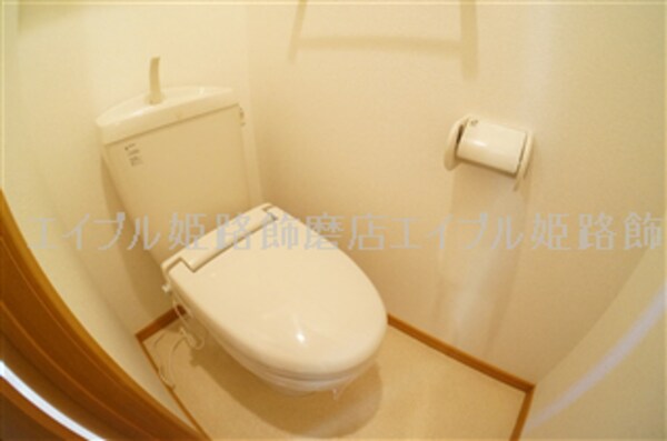 トイレ(写真は反転のお部屋です)
