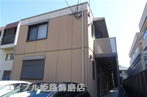 シャーメゾン延末外観写真