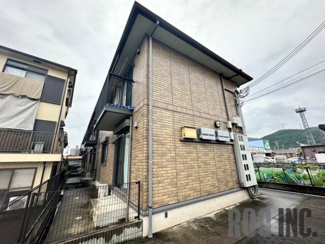 メゾン西中島の物件外観写真