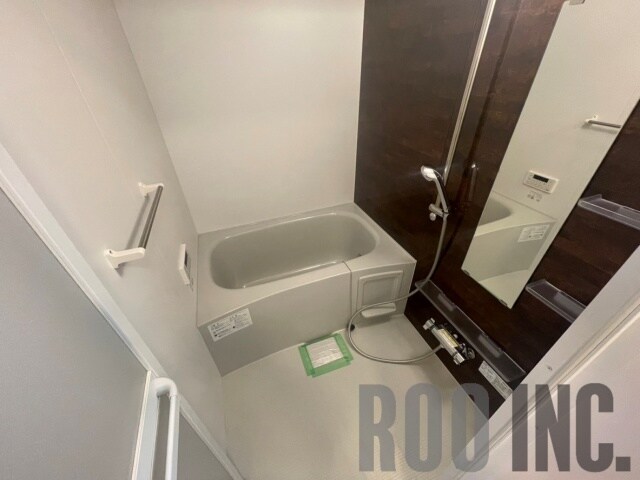 物件内観写真11　(写真は反転のお部屋です)