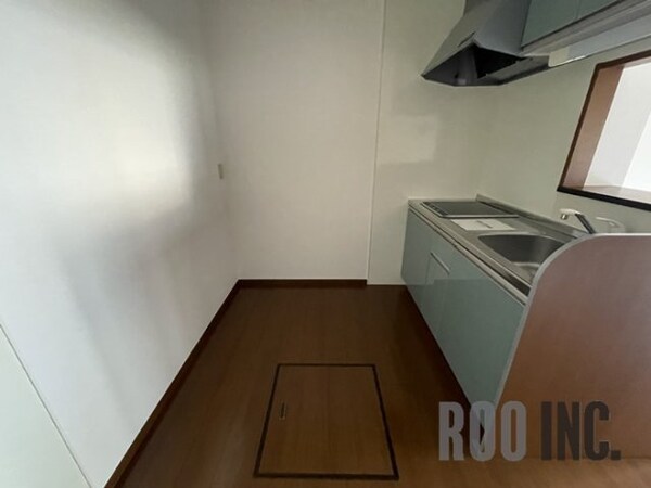 キッチン(写真は反転のお部屋です)