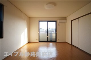 物件内観写真7　(写真は反転のお部屋です)