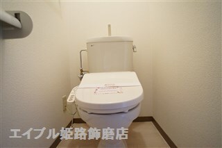 物件内観写真11　(写真は反転のお部屋です)