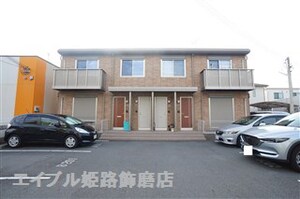 Coral Court飾磨外観写真