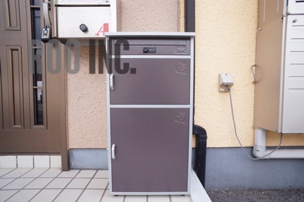 ロビー(全部屋専用宅配ボックス付きです)