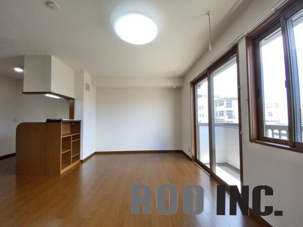 居室・リビング(写真は反転のお部屋です)