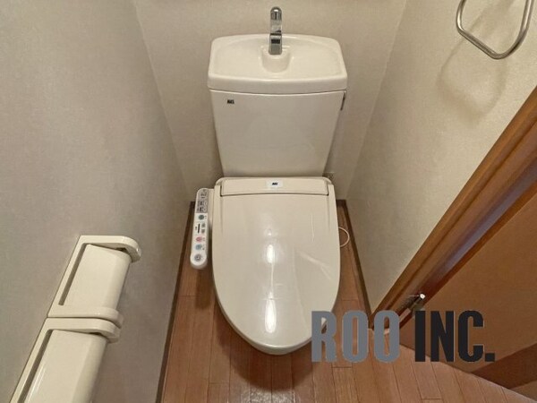 トイレ(写真は反転のお部屋です)