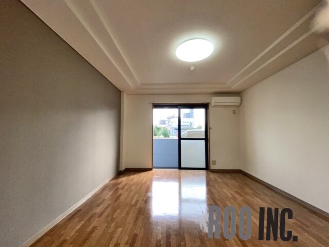 物件内観写真9　(写真は反転のお部屋です)