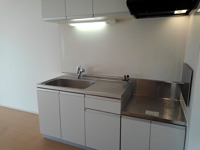 物件内観写真5　(写真は反転のお部屋です)