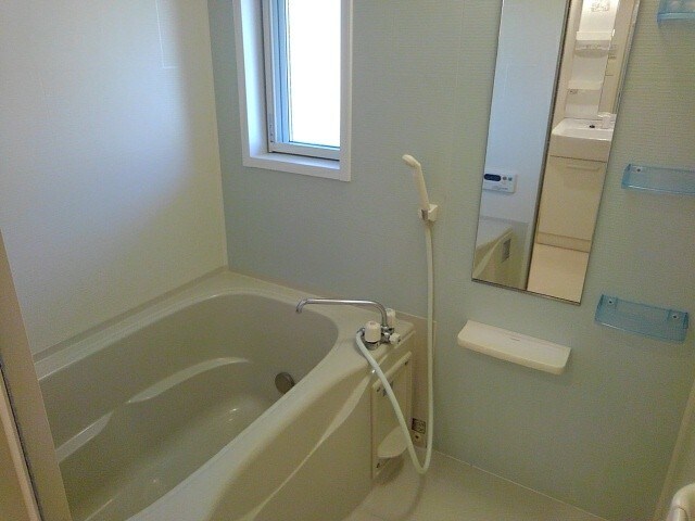 物件内観写真6　(写真は反転のお部屋です)