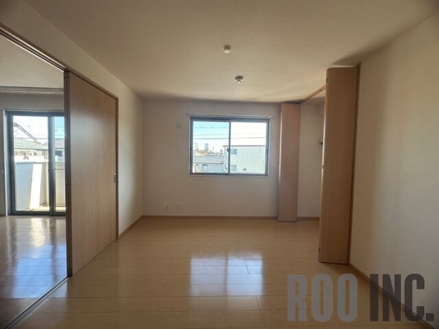 物件内観写真27　(写真は反転のお部屋です)