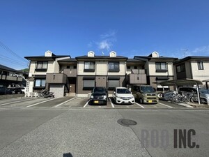 シャルムコート外観写真