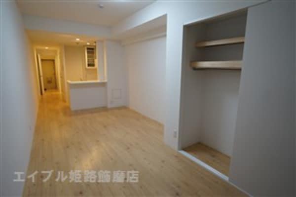 居室・リビング(写真は反転のお部屋です)