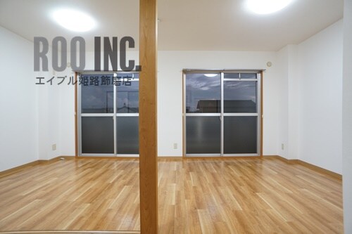 物件内観写真27　(写真は反転のお部屋です)