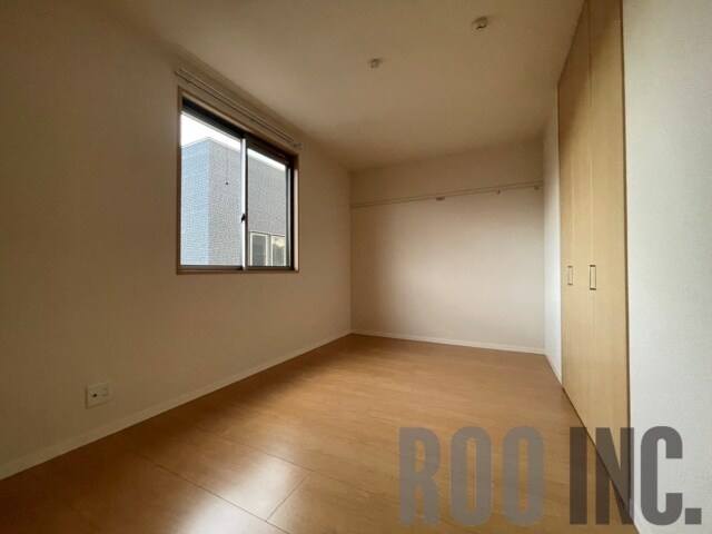 物件内観写真10　(写真は反転のお部屋です)