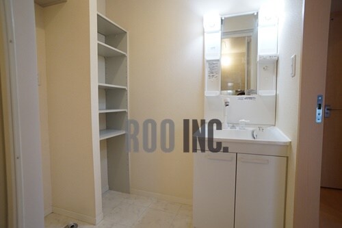 物件内観写真10　(写真は反転のお部屋です)