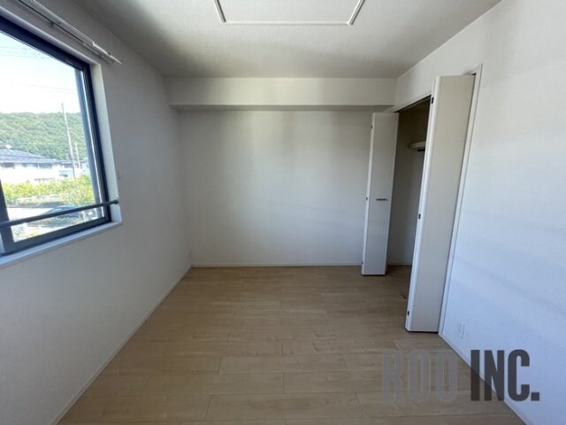 物件内観写真25　(写真は反転のお部屋です)