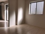 物件内観写真7　(写真は反転のお部屋です)