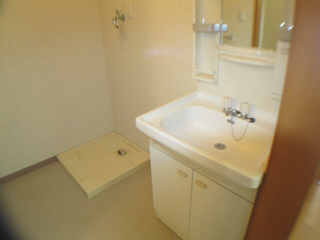 物件内観写真7　(写真は反転のお部屋です)