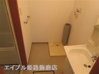物件内観写真13　(写真は反転のお部屋です)