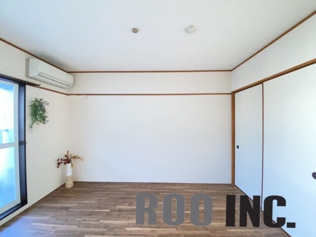 物件内観写真12　(写真は反転のお部屋です)