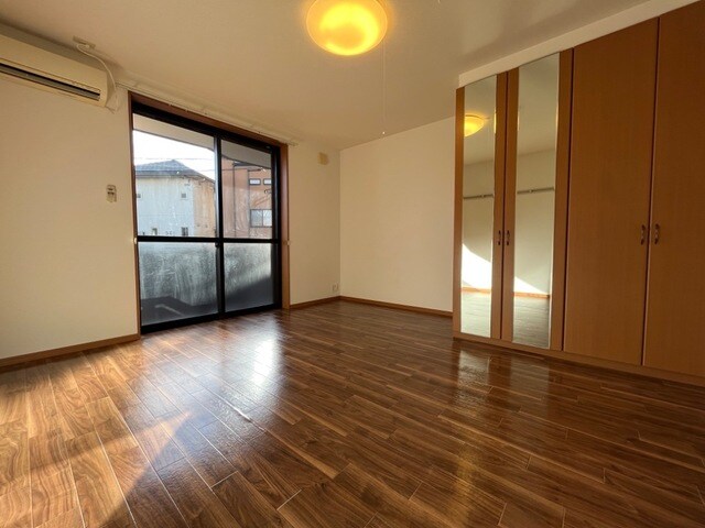 物件内観写真15　(写真は反転のお部屋です)