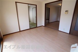 物件内観写真23　(写真は反転のお部屋です)