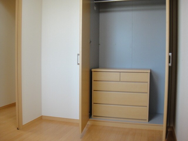 物件内観写真10　(写真は反転のお部屋です)