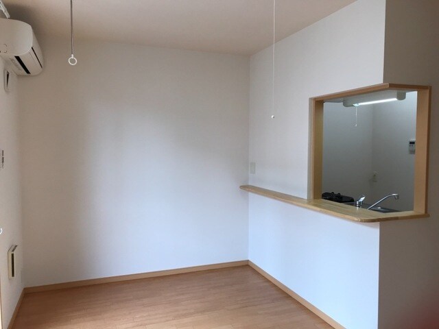 物件内観写真17　(写真は反転のお部屋です)