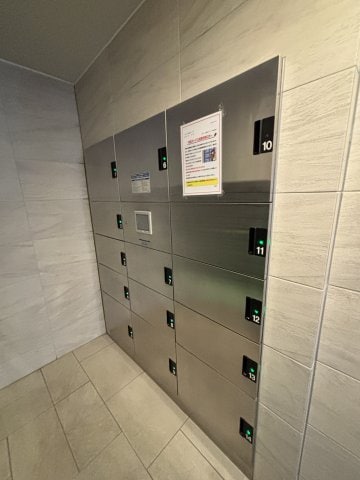 物件内観写真14　(宅配ボックス)