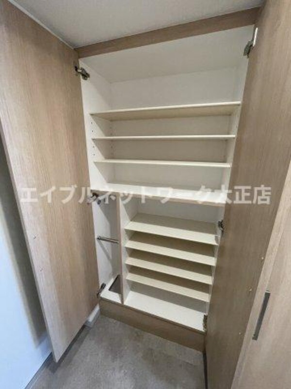 建物設備(大容量シューズボックス)