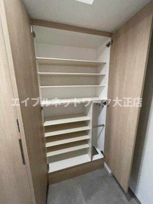 建物設備(大容量シューズボックス)