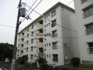 公団狭山住宅３１棟外観写真
