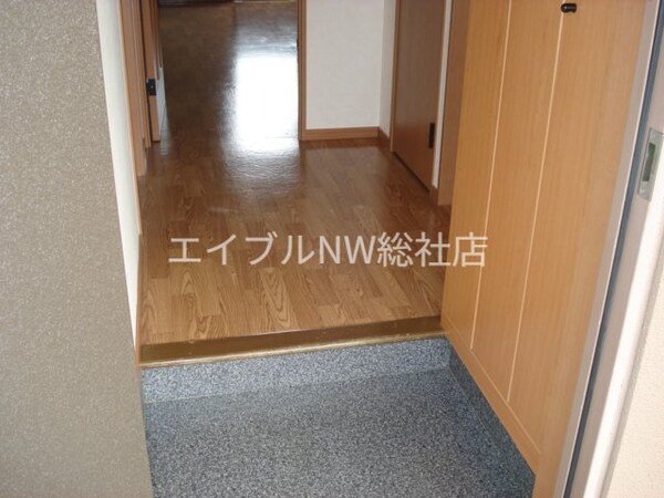 玄関(下駄箱)