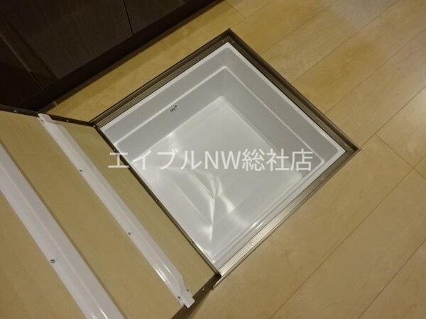 収納(床下収納)