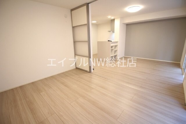 物件内観写真8　(寝室)