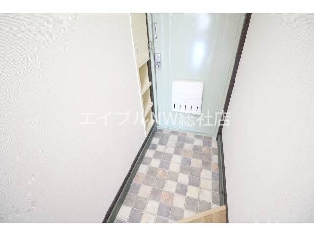 物件内観写真13　(玄関)