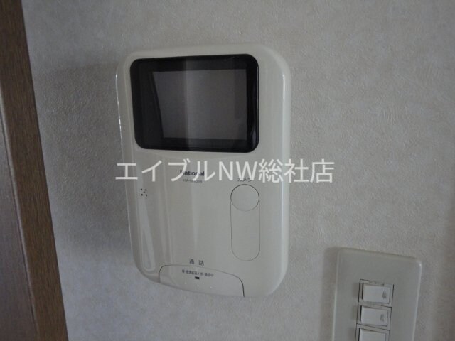 物件内観写真12　(カメラ付インターホン)