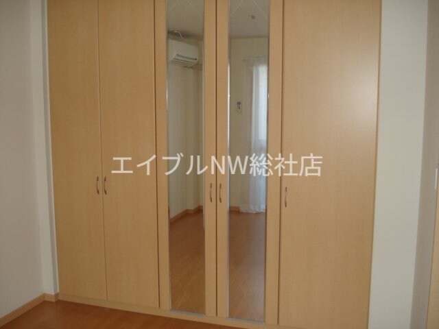 物件内観写真17　(洋室)