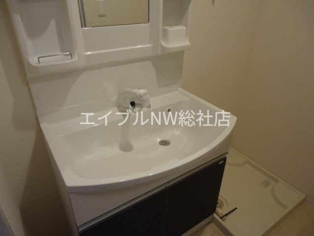 物件内観写真10　(洗髪洗面化粧台)
